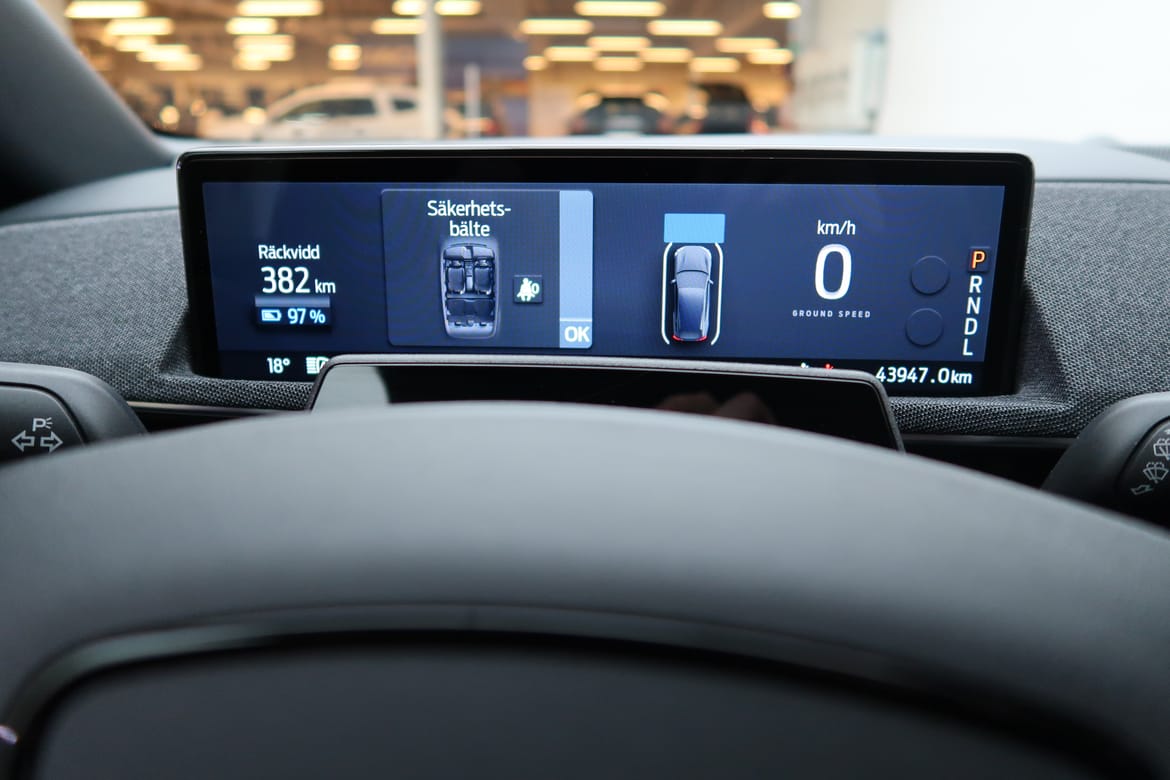 Ford Mustang Mach-E 2022 - miniatyr 8