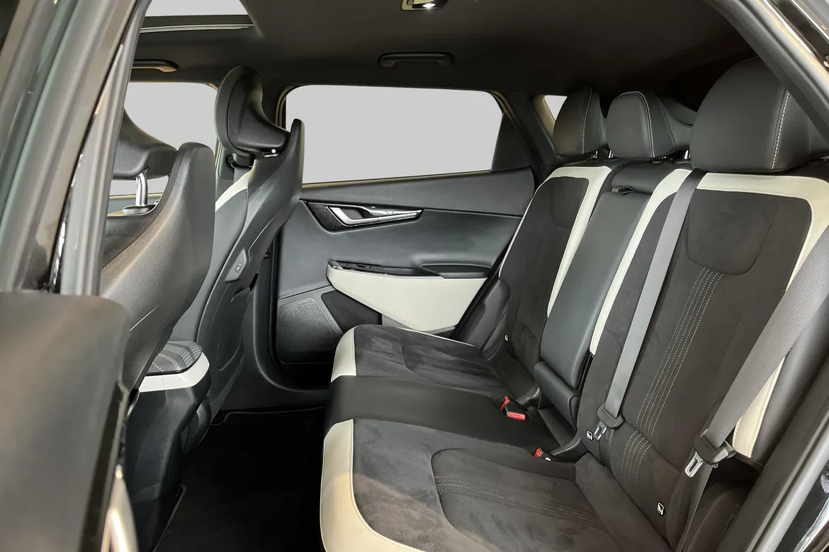picture of a car