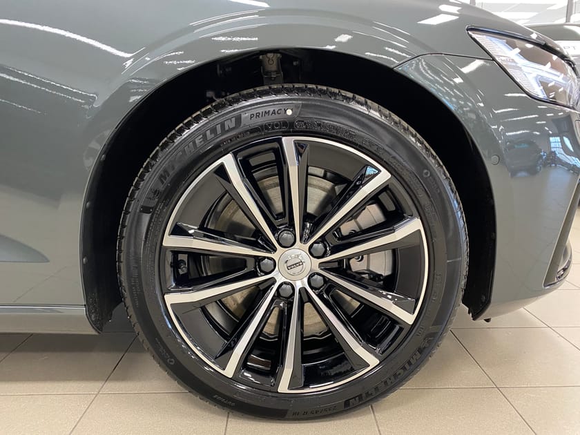 Bild 5 av Volvo V60 T6 Plus Dark Nordic Edition