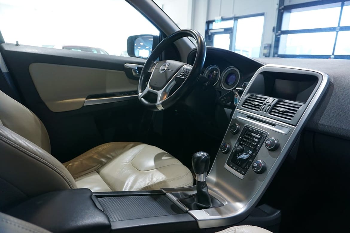 Volvo XC60 2011 - miniatyr 16