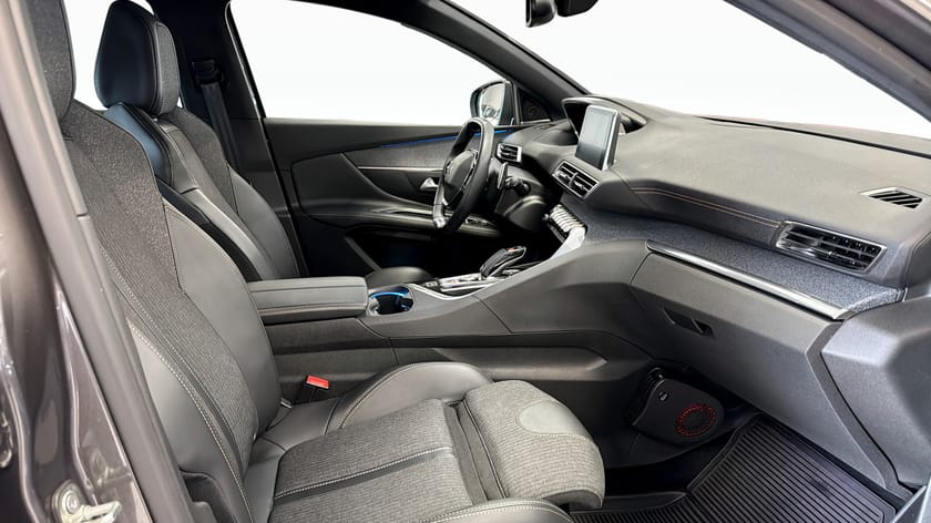 Bild 3 av Peugeot 3008 GT_Line PureTech 180 Automat