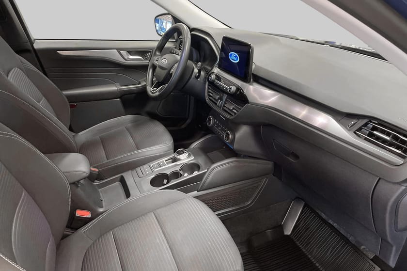 Bild 4 av Ford Kuga Plug-In Hybrid Titanium 2.5 225hk PHEV Aut (Vinterhjul, Dragkrok,Vinter Pkt)