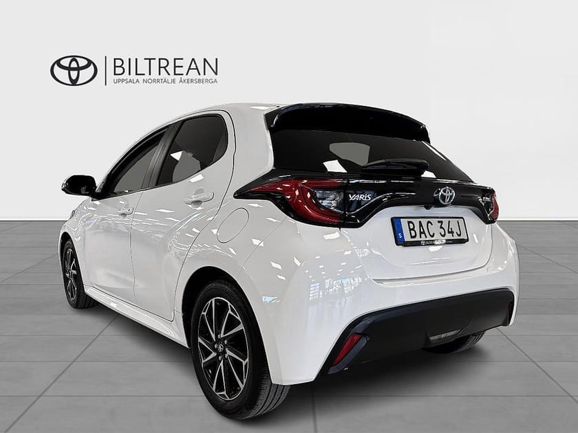 Bild 3 av Toyota Yaris Hybrid CVT Active Plus Vinterhjul
