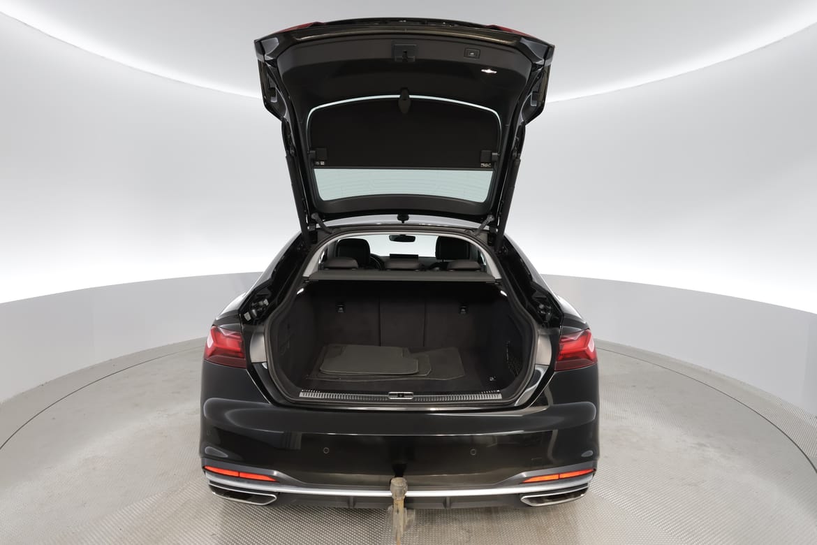 Audi A5 2021 - miniatyr 17