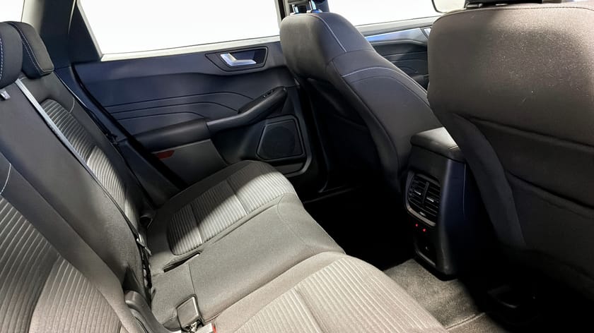 Bild 5 av Ford Kuga Plug-In Hybrid Titanium PHEV 225hk Automat