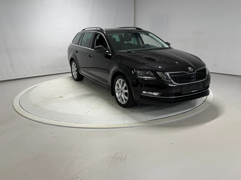 Bilde 2 av Škoda Octavia Stasjonsvogn Style 2,0 184hk 4x4 ACC/Krok/Kam/Webasto/Canton/Ny EU