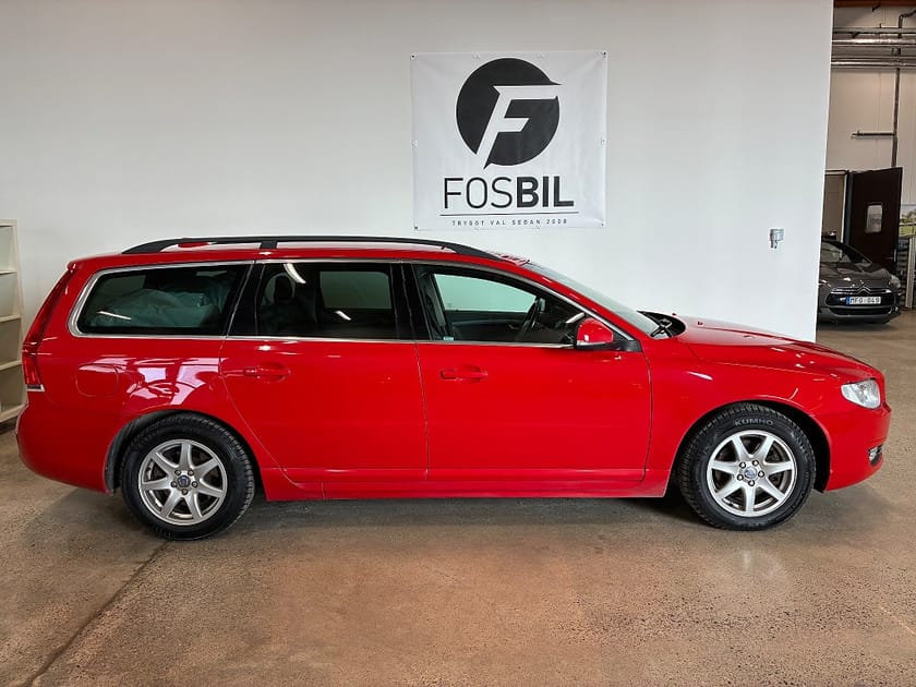 Bild 3 av Volvo V70 *RÄNTEKAMPANJ 3.45%* D4 Momentum Drag Kamremsbytt SoV