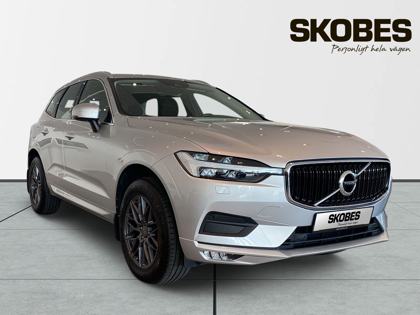 Volvo XC60 B4 AWD Diesel Momentum Advanced SE Drag