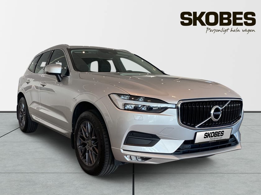 Bild 1 av Volvo XC60 B4 AWD Diesel Momentum Advanced SE Drag