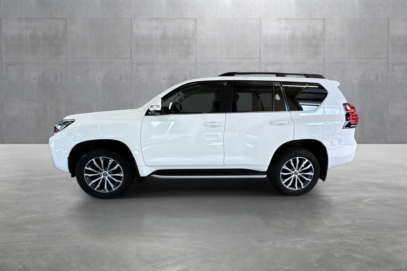 Bilde 2 av Toyota Land Cruiser 5-dørs 2.8 Diesel High Power D-4D Aut. 6 gir 4x4 GX