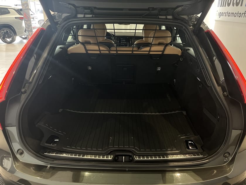 Bild 5 av Volvo V90 Cross Country D5 Momentum AWD Aut Drag