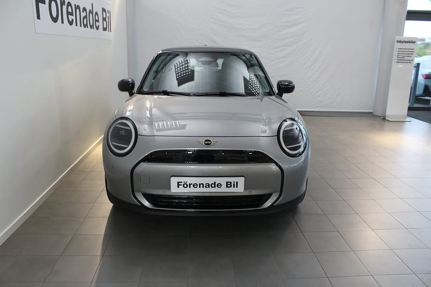 Bild 2 av MINI Cooper E Classic Trim M Paket 4,95% ränta