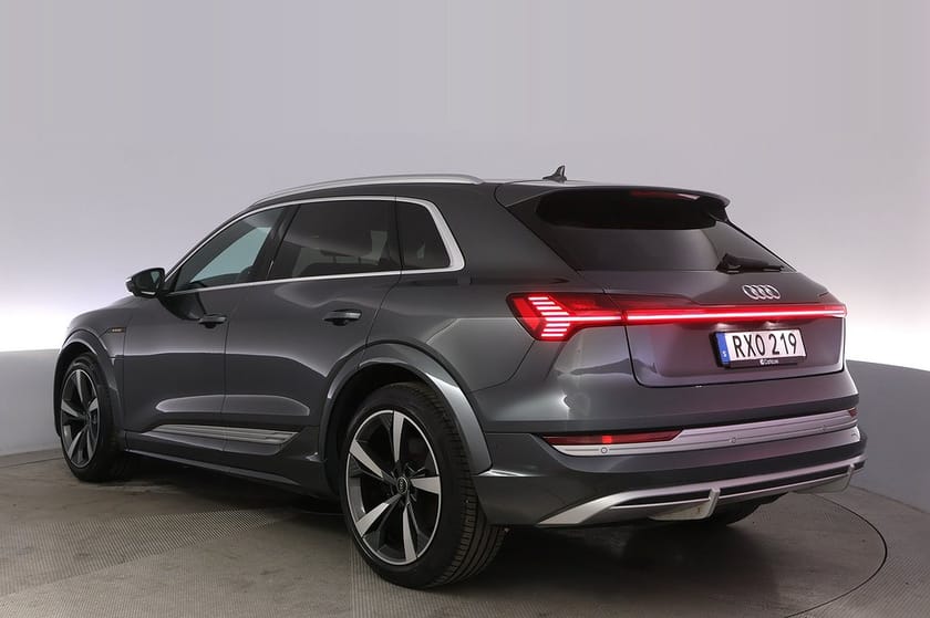Bild 4 av Audi e-tron S quattro 503 hk Läder 360 Drag V-Hjul 4,49%