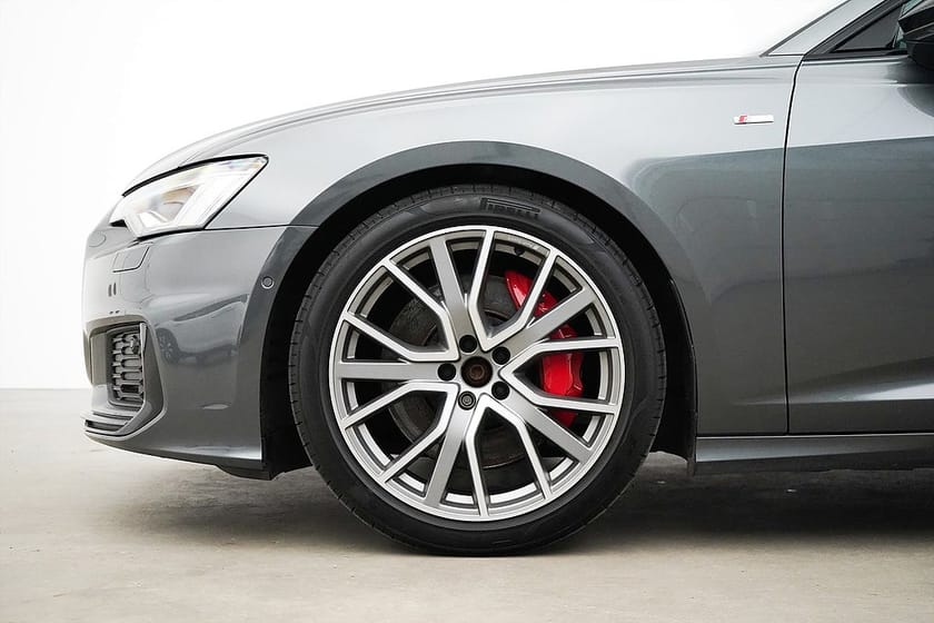 Bild 2 av Audi A6 Avant 55 TFSI e quattro / 367hk / S-Line / LED