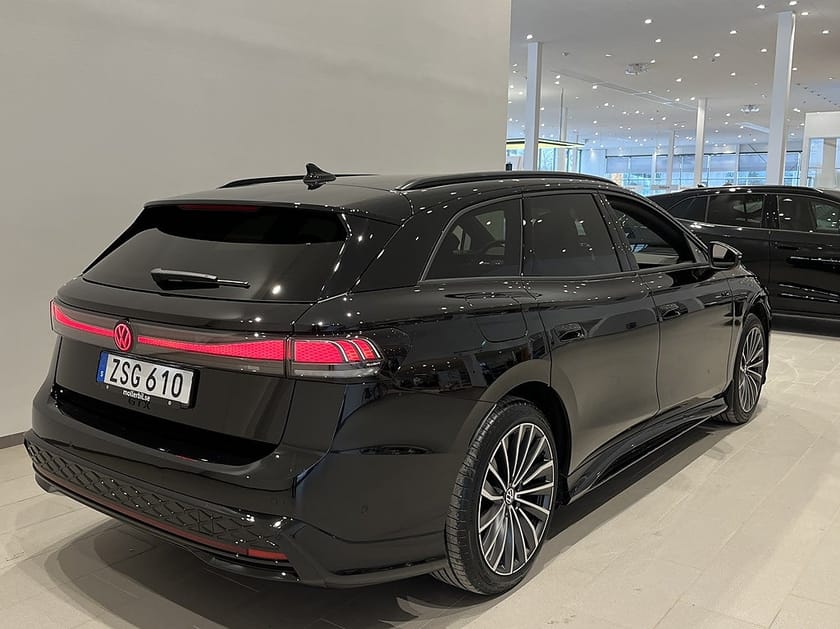 Bild 5 av Volkswagen ID.7 GTX Tourer | Lagerbil | Drag | Massage | 360 kamera | 4m