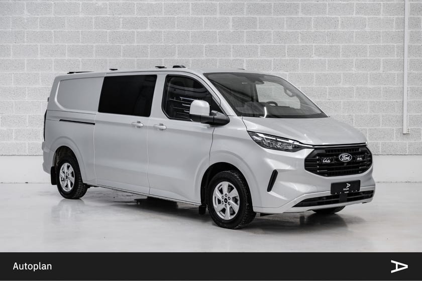 Bilde 1 av Ford Transit Custom 320 2,0 TDCi 170hk L2 Limited AWD Krok Kamera Webasto
