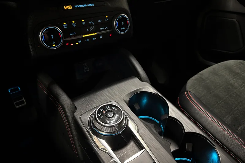 Ford Kuga Plug-In Hybrid bilde 17