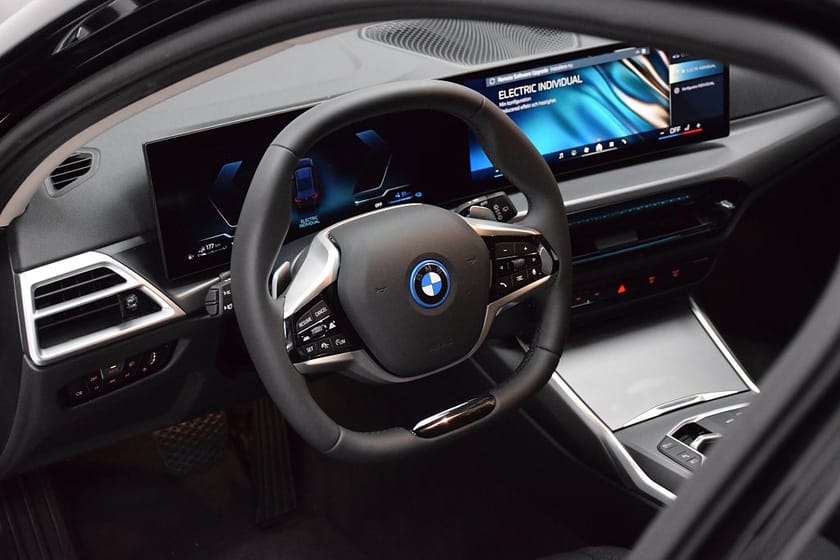 Bild 5 av BMW 330e xDrive Touring | Rattvärme | Dragkrok