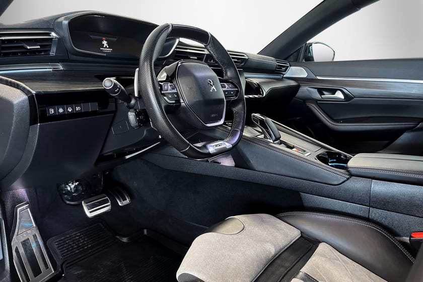 Bild 4 av Peugeot 508 SW Hybrid GT | MASSAGE | FOCAL | DRAGKROK | CARPLAY |