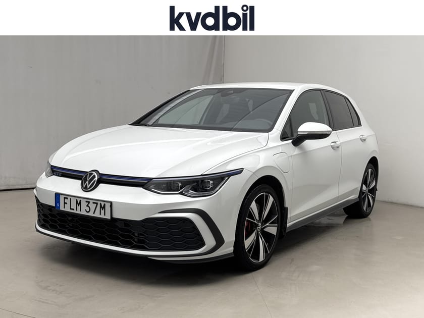 Bild 1 av Volkswagen Golf GTE VIII 1.4 (245hk) Dragpaket GPS Matrix
