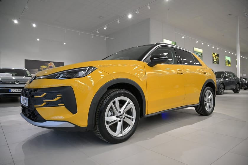 Bild 1 av Volkswagen T-Roc 1.5 eTSI NYA Generationen Teknikpaket *DEMO