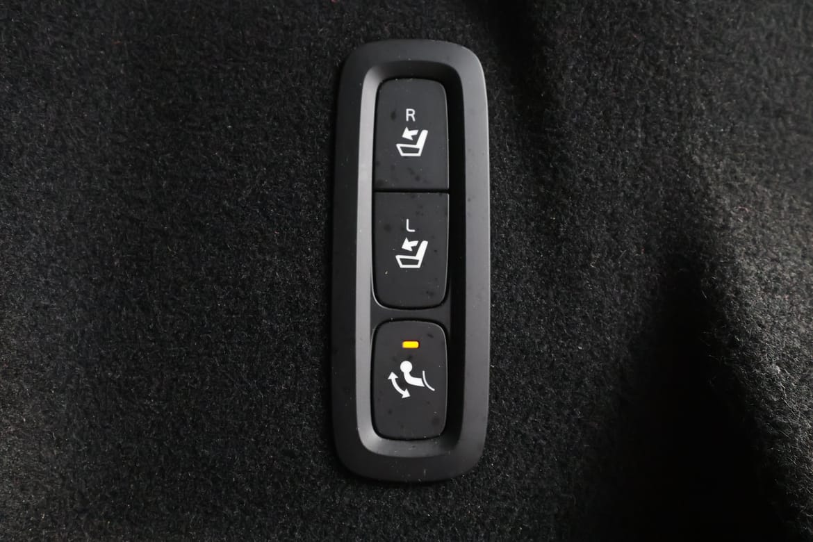 Volvo XC60 2018 - miniatyr 19