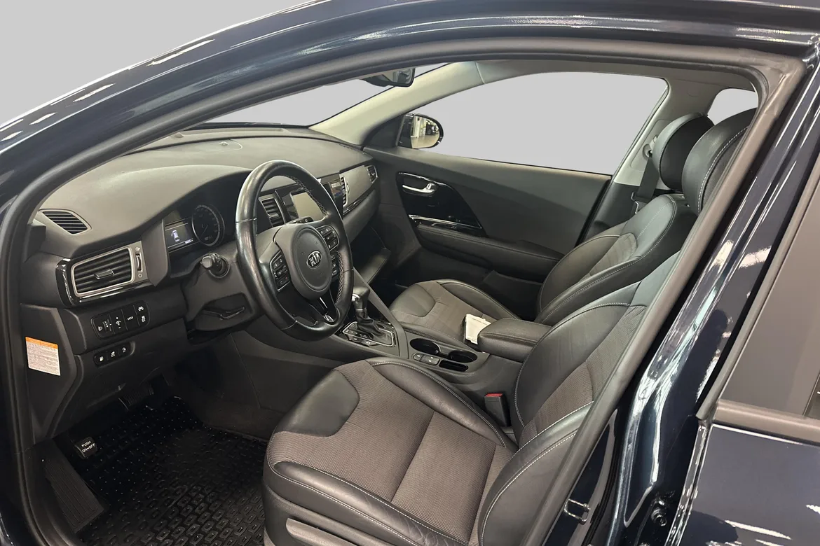 picture of a car