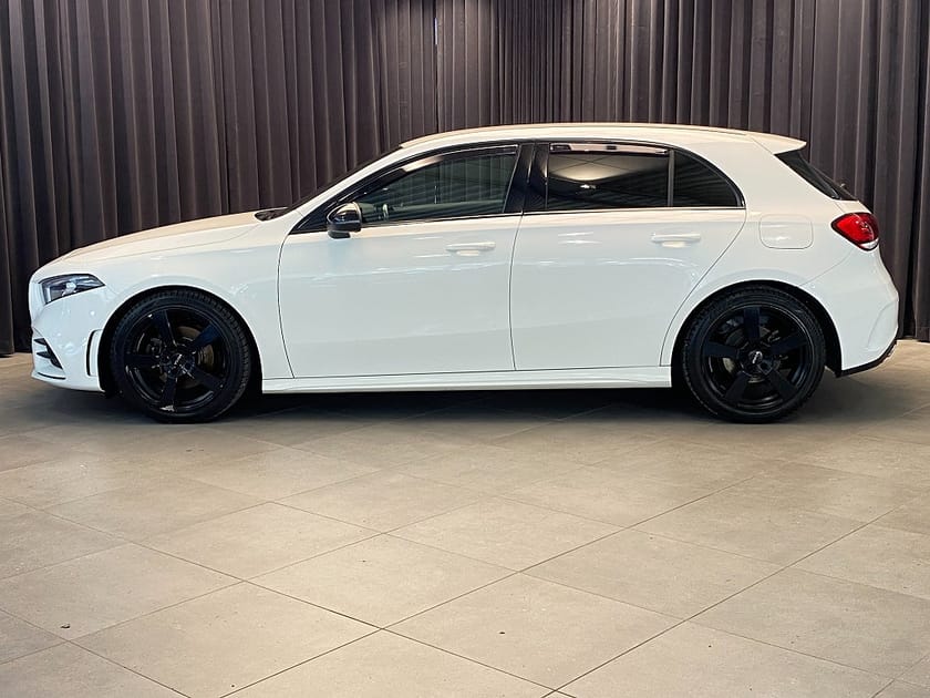 Bild 3 av Mercedes-Benz A 180 7G-DCT AMG Line / V-hjul