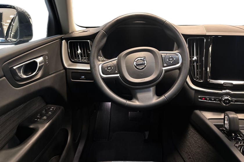 Bild 3 av Volvo XC60 B5 AWD Bensin Core