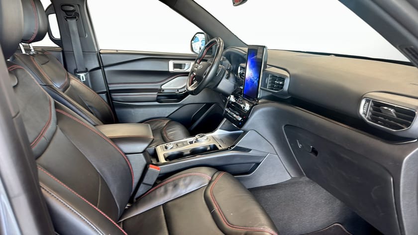 Bild 3 av Ford Explorer Plug-In Hybrid ST-LINE | B&O | PANORAMA |457hk 7-Sits