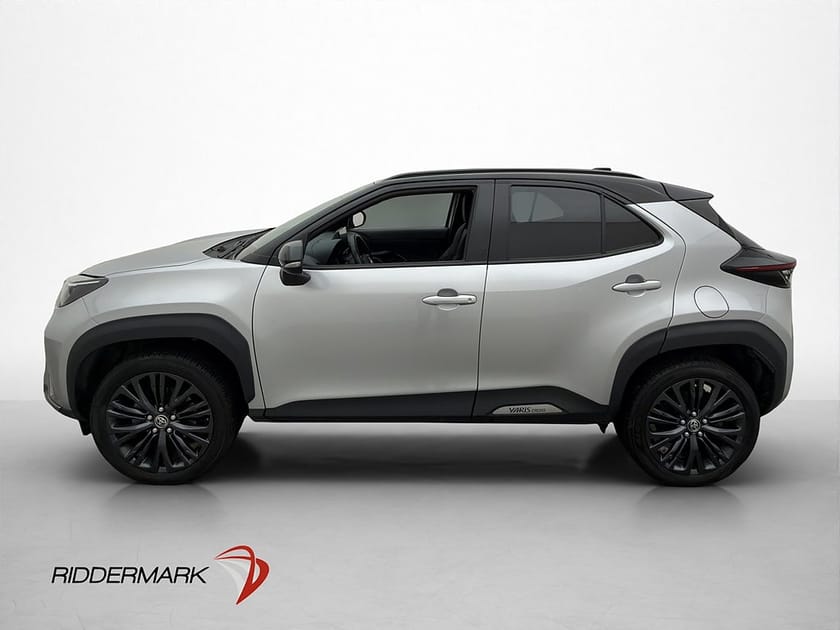 Bild 4 av Toyota Yaris Cross Hybrid AWD-i AWD 116hk Adventure Drag JBL Navi