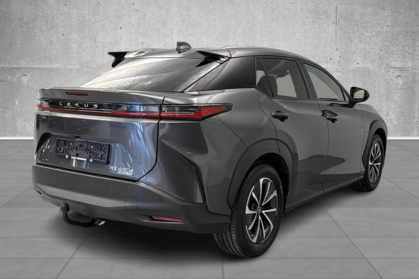 Bilde 5 av Lexus RZ 450e Executive/4x4/krok/1 eier/WLTP 435 km/
