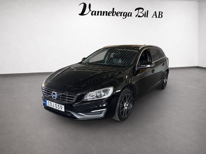 Bild 3 av Volvo V60 D4 Summum Drag/GPS/Taklucka/Skinn/GPS/Skinn/Euro 6