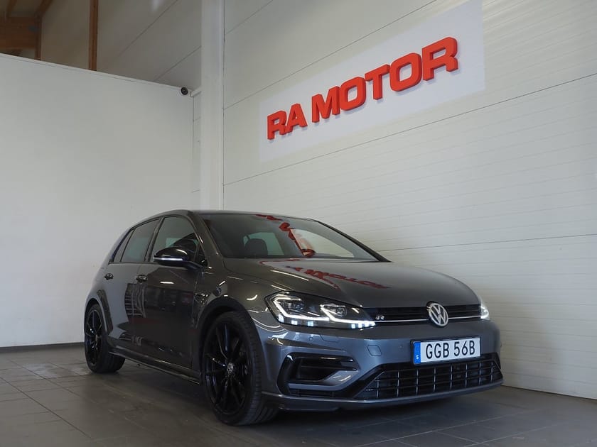 Bild 3 av Volkswagen Golf  R 2.0 TSI 4M 300hk | DCC | Läder | Cockpit | Dynaudio |