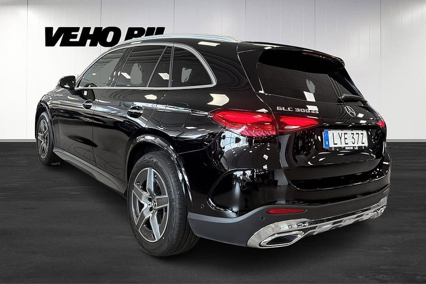 Bild 4 av Mercedes-Benz GLC 300 d e 4MATIC DE AMG Line | Luftfjädring | Bakaxelstyrning