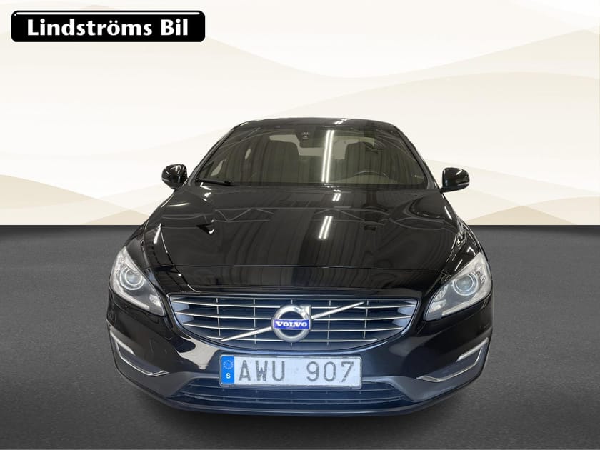 Bild 2 av Volvo S60 D5 MOMENTUM VINTERHJUL OBS Rostiga framskärmar