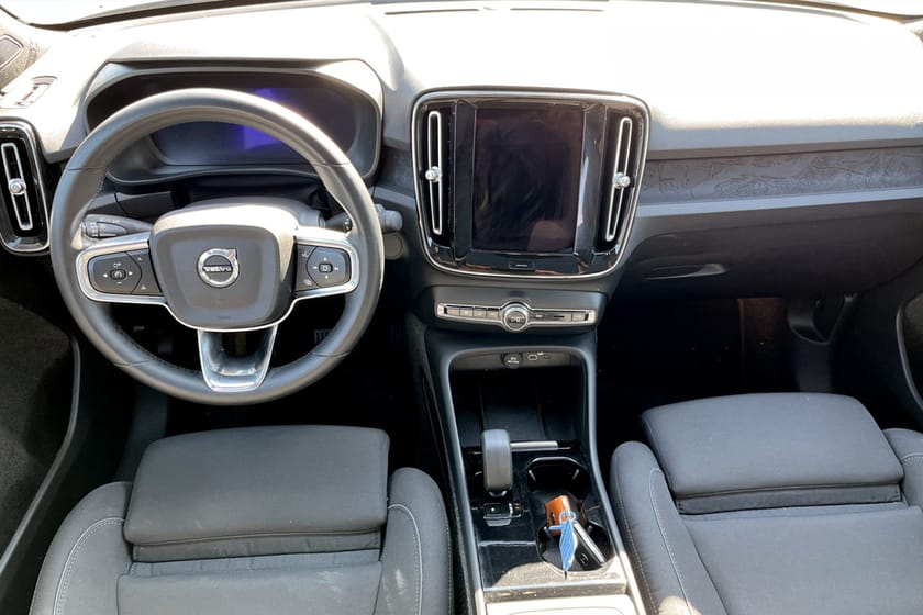 Bild 4 av Volvo C40 Recharge Extended Range Core SE