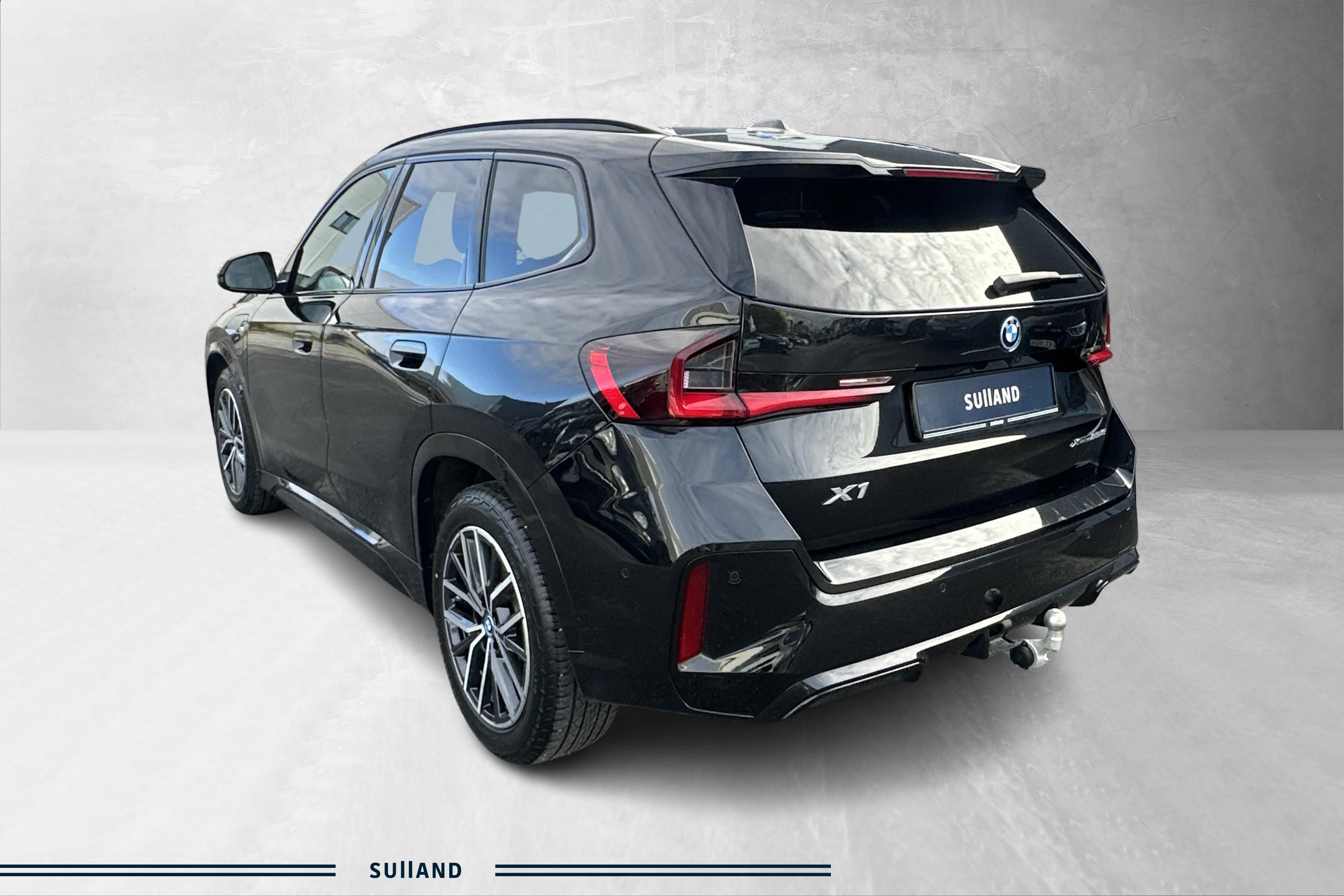 Thumnail bilde 2 av BMW X1 xDrive25e