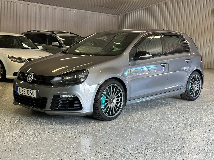 Bild 1 av Volkswagen Golf  R 5-dörrars 2.0 TSI 4Motion GPS PDC Skinn