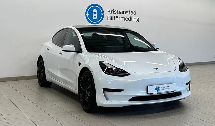 Bild 4 av Tesla Model 3 Standard Range Navi Autopilot Skinn