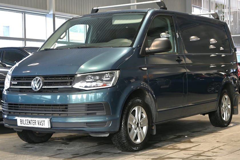 Bild 1 av Volkswagen Transporter T30 2.0 TDI DSG 4Motion LED Värmare Drag