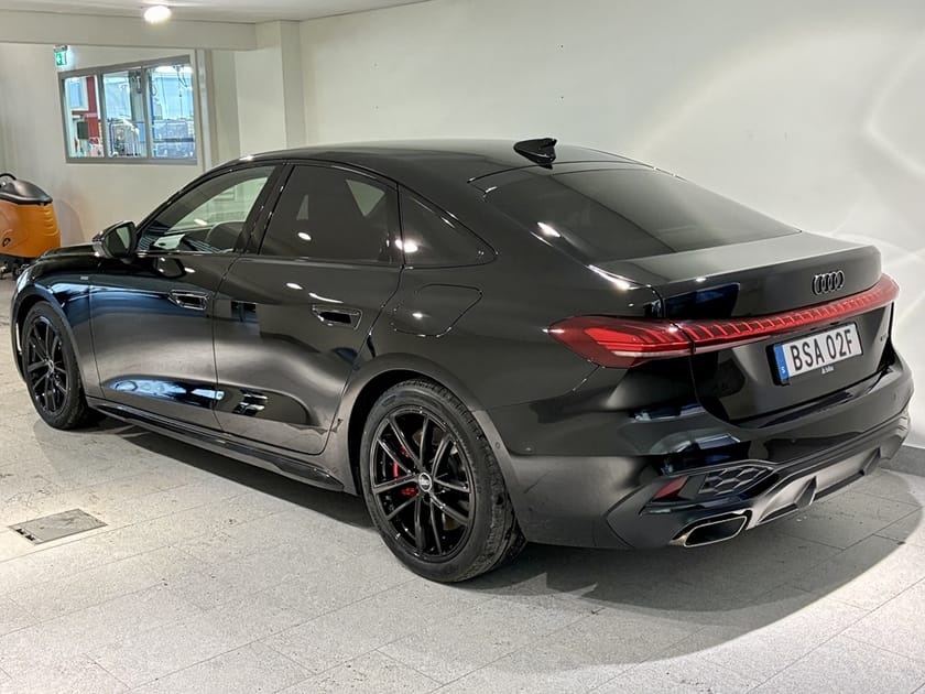 Bild 4 av Audi A5 Sedan e-hybrid quattro LIMOUSINE 270 KW S TRONIC