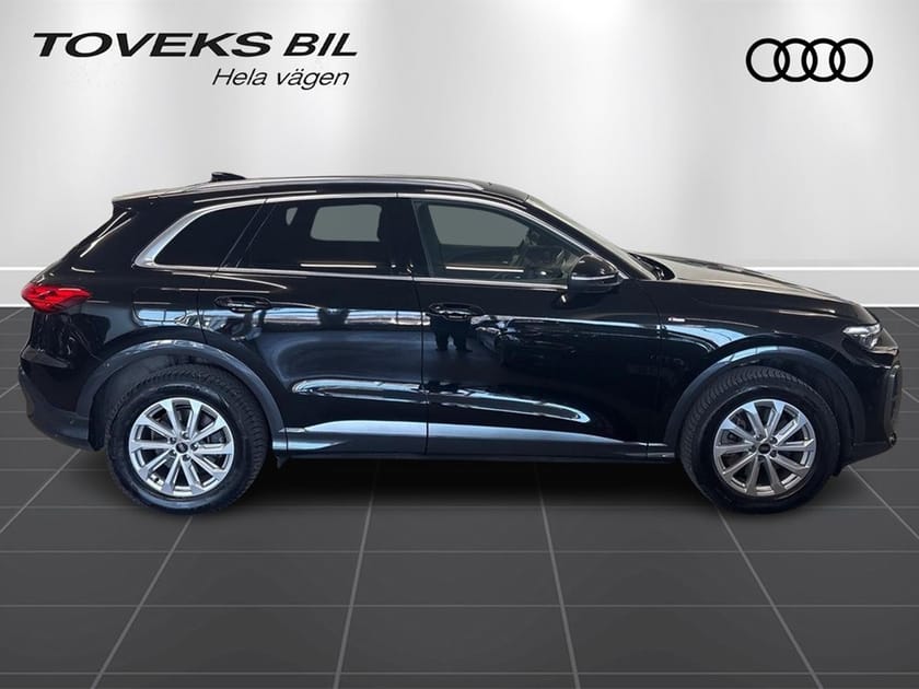 Bild 2 av Audi Q5 S-Line / Alpin / Tech Plus / Panorama