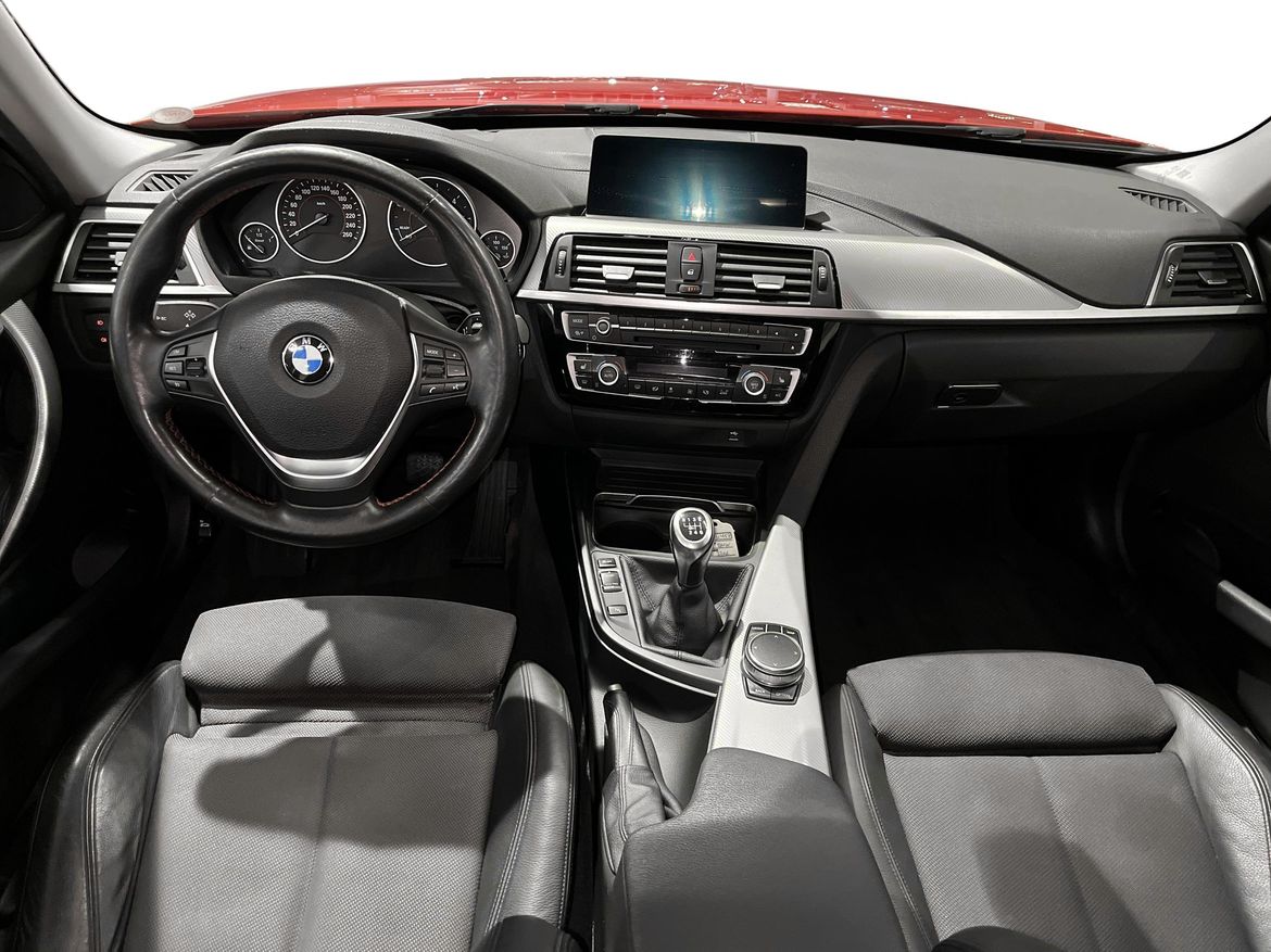 BMW 3-serie 2018 - miniatyr 10