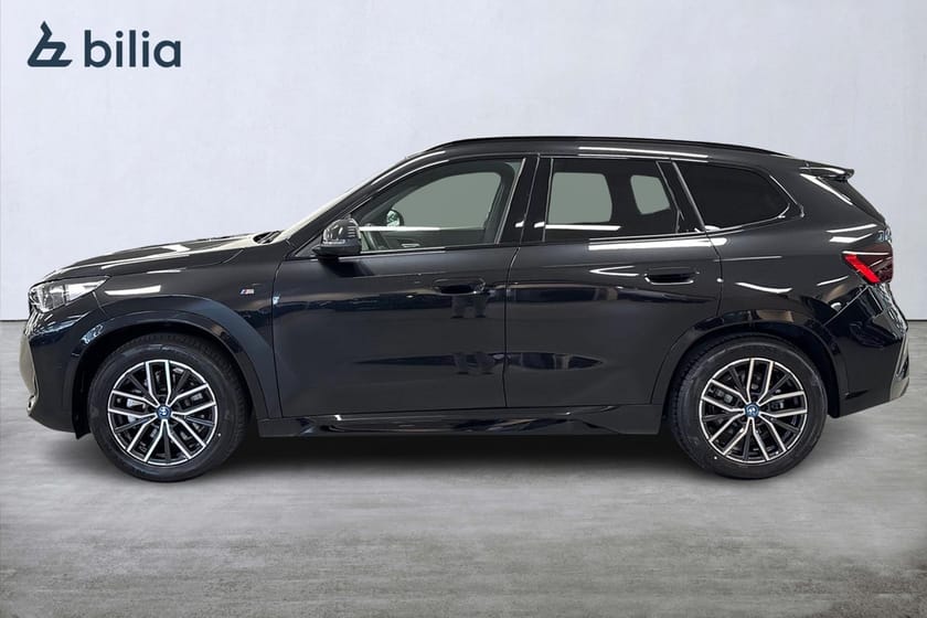 Bild 3 av BMW iX1 xDrive30 xDrive 30 M-sport | Drag | Head-up | Aktiv farth. | 360