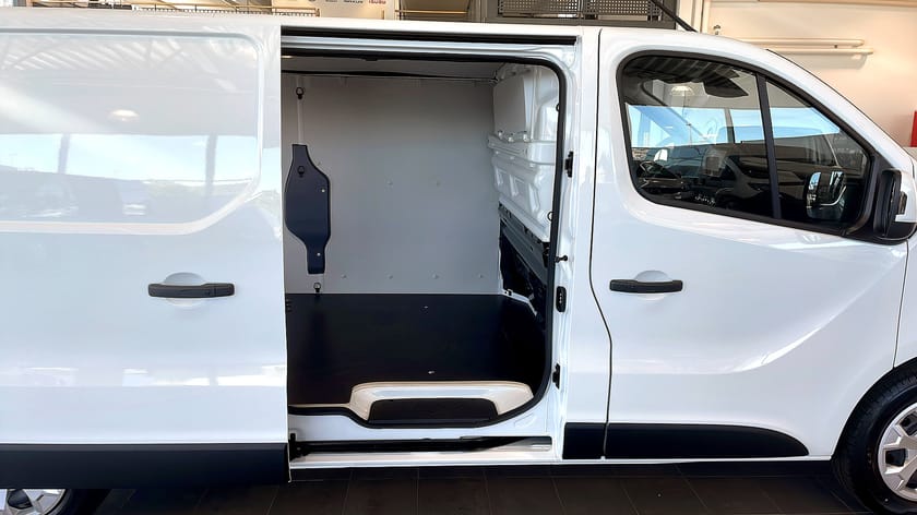 Bild 3 av Renault Trafic E-TECH Van L2H1 52kw Hedin Edition