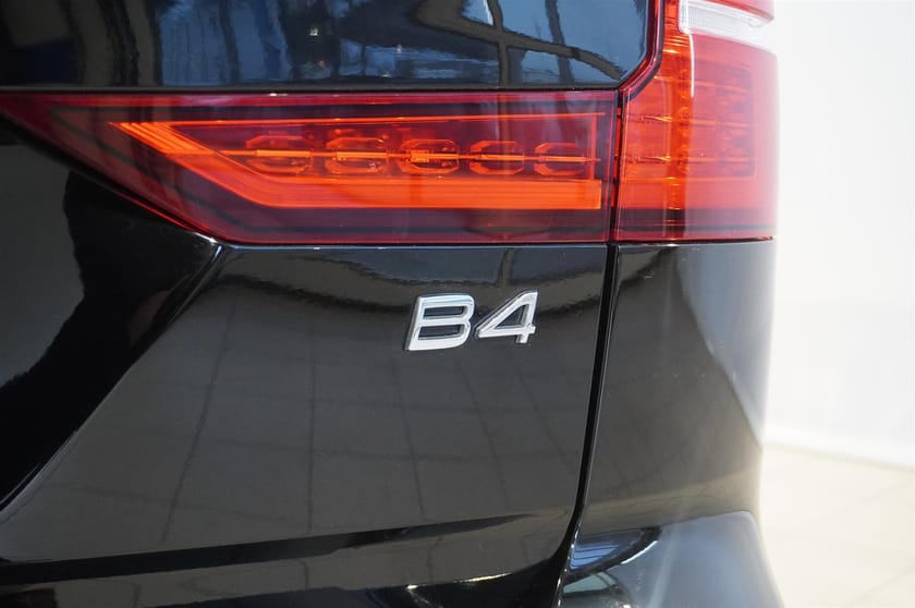 Bild 3 av Volvo V60 B4 Momentum Blis Drag Backkamera