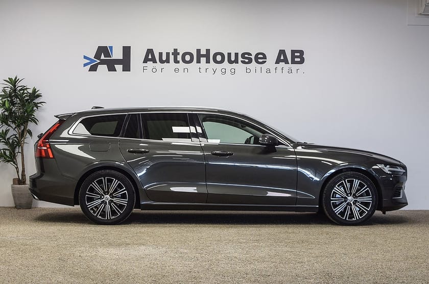 Bild 3 av Volvo V60 Recharge T6 AWD Inscription Expression Drag CarPlay