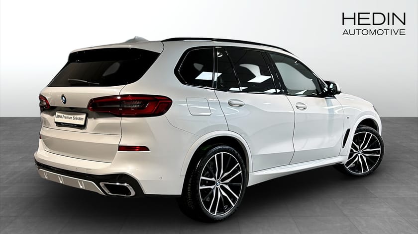 Bild 2 av BMW X5 xDrive40i 40i xDrive  M-Sport Panorama H/K Night Vision