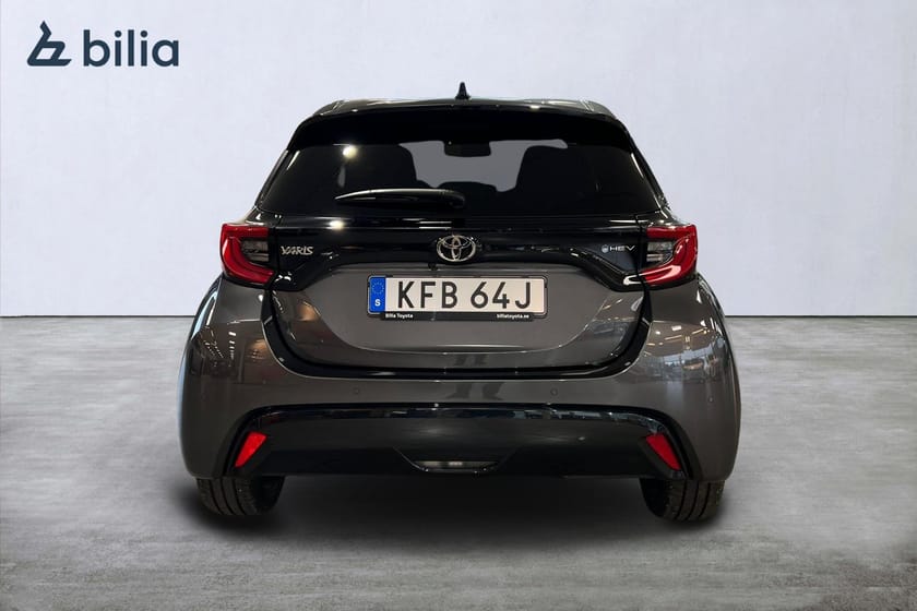 Bild 5 av Toyota Yaris Hybrid 130 1,5 Style Head-Up JBL Värmare Delläder Keyless